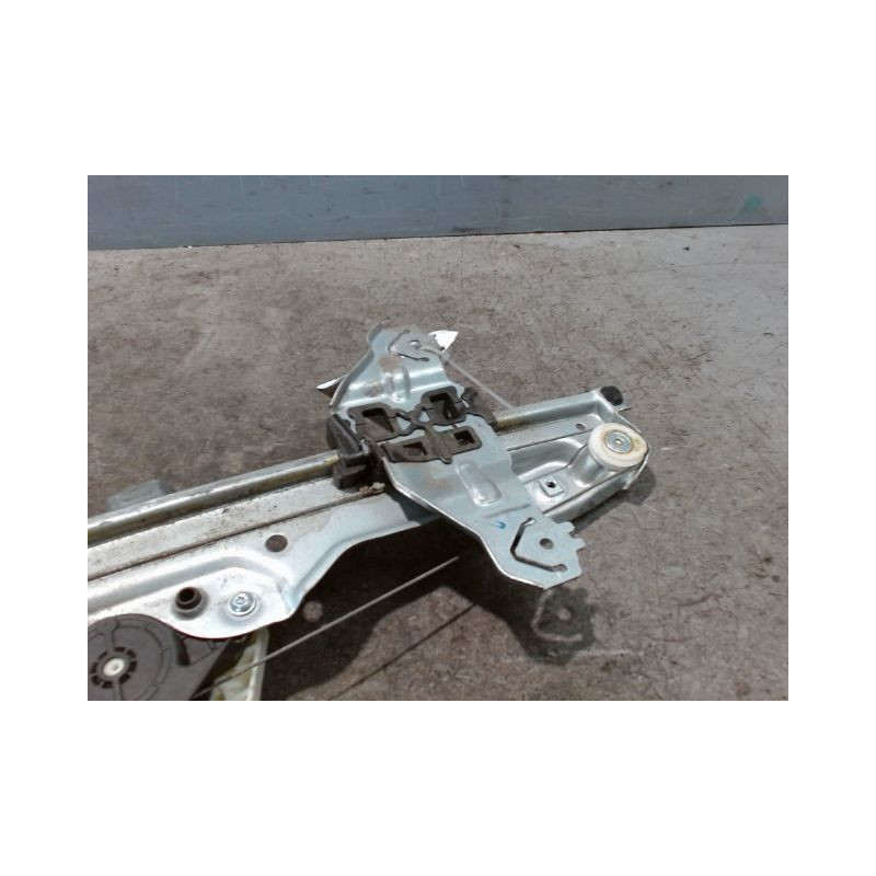 MECANISME+MOTEUR LEVE-GLACE AVANT DROIT NISSAN QHASQAI 2007-