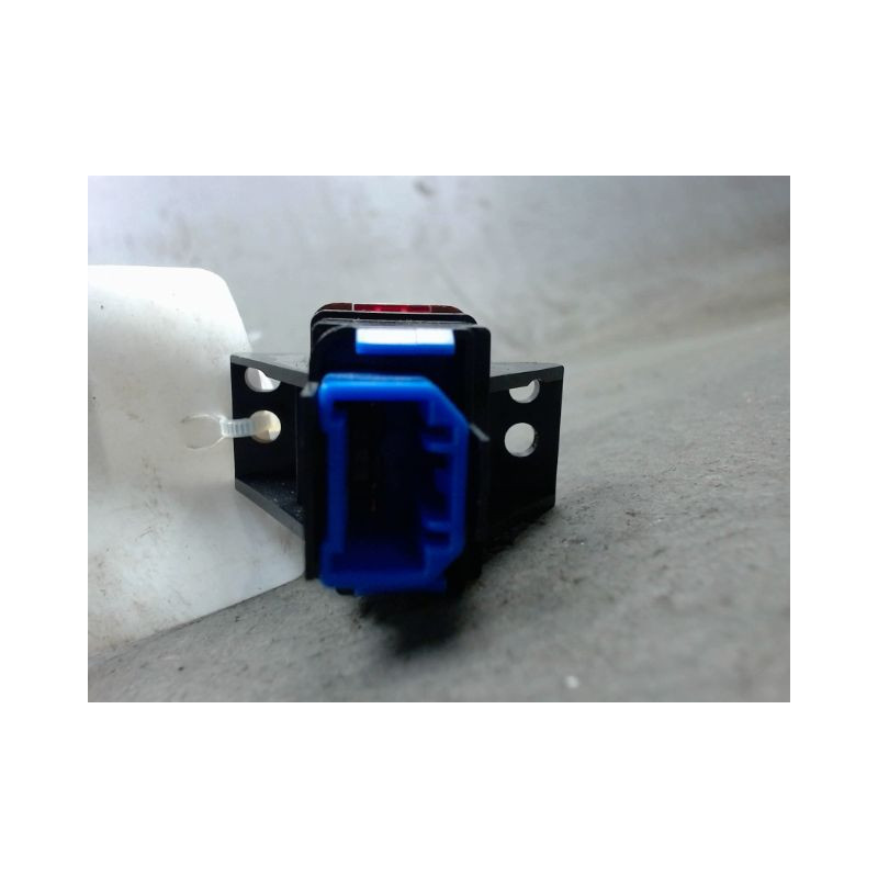 BOUTON DE WARNING HONDA CR-Z