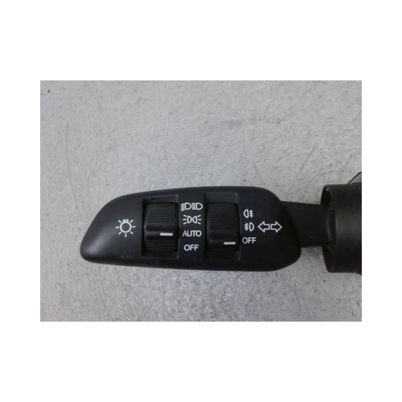 COMMANDE CLIGNOTANT SSANGYONG TIVOLI