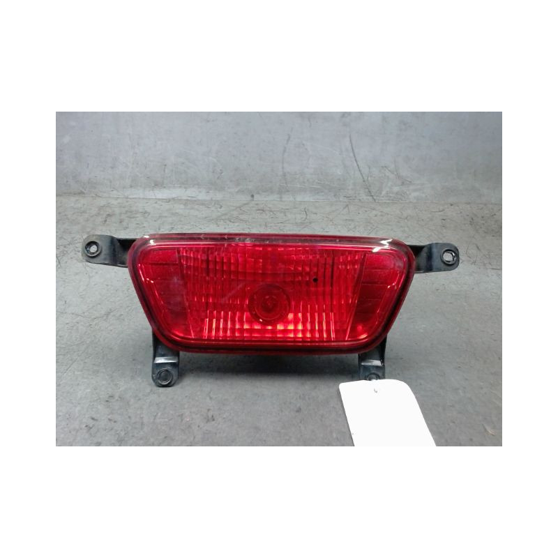 FEU BROUILLARD CENTRAL ARRIERE SSANGYONG TIVOLI
