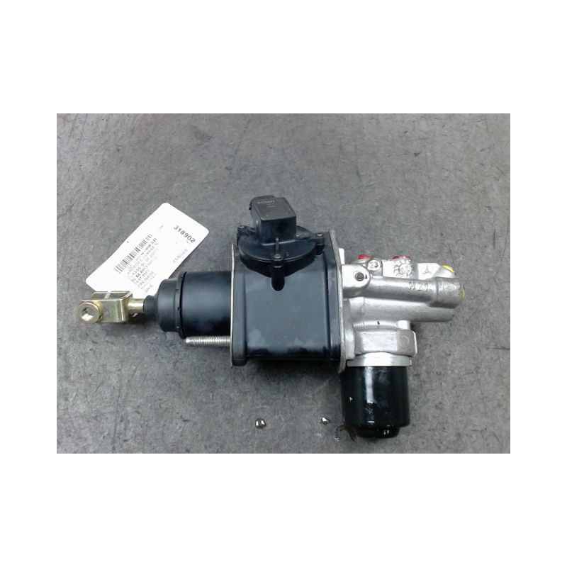 SERVO-FREIN MERCEDES CLASSE SL 2001-