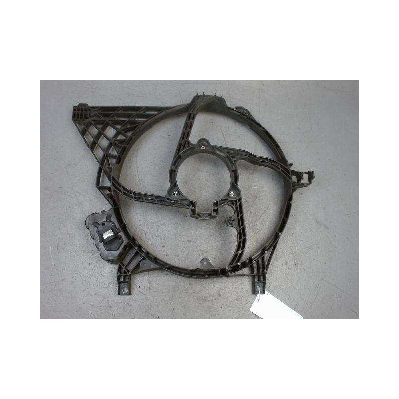 SUPPORT DE VENTILATEUR NISSAN PRIMERA 2002-