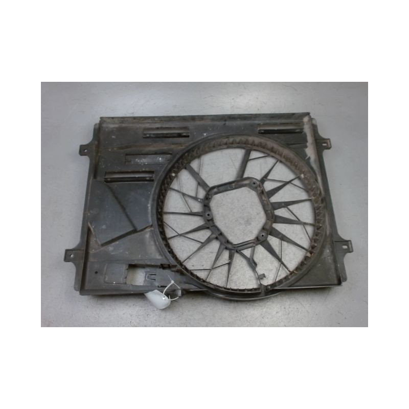 SUPPORT DE VENTILATEUR MERCEDES VIANO COMPACT
