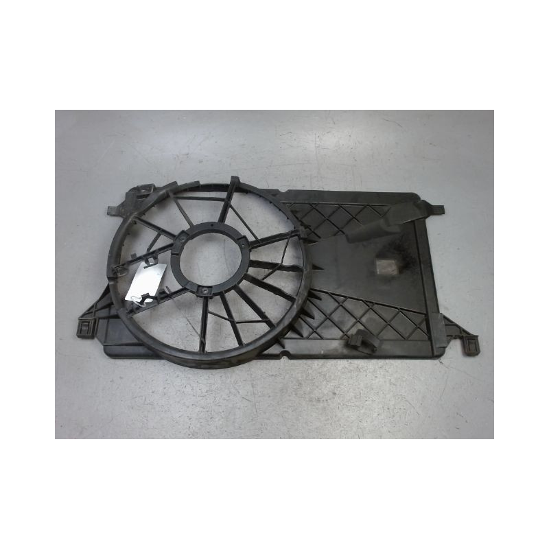 SUPPORT DE VENTILATEUR VOLVO V50
