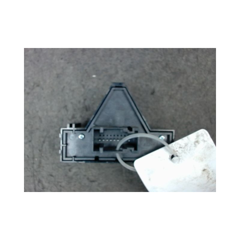 BOUTON DE WARNING OPEL CORSA 06-09