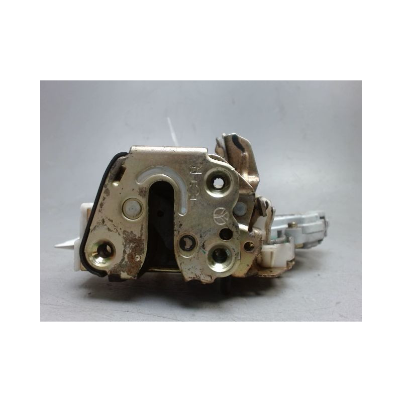 SYSTEME CONDAMNATION ARRIERE DROIT NISSAN TERRANO II 99-2002