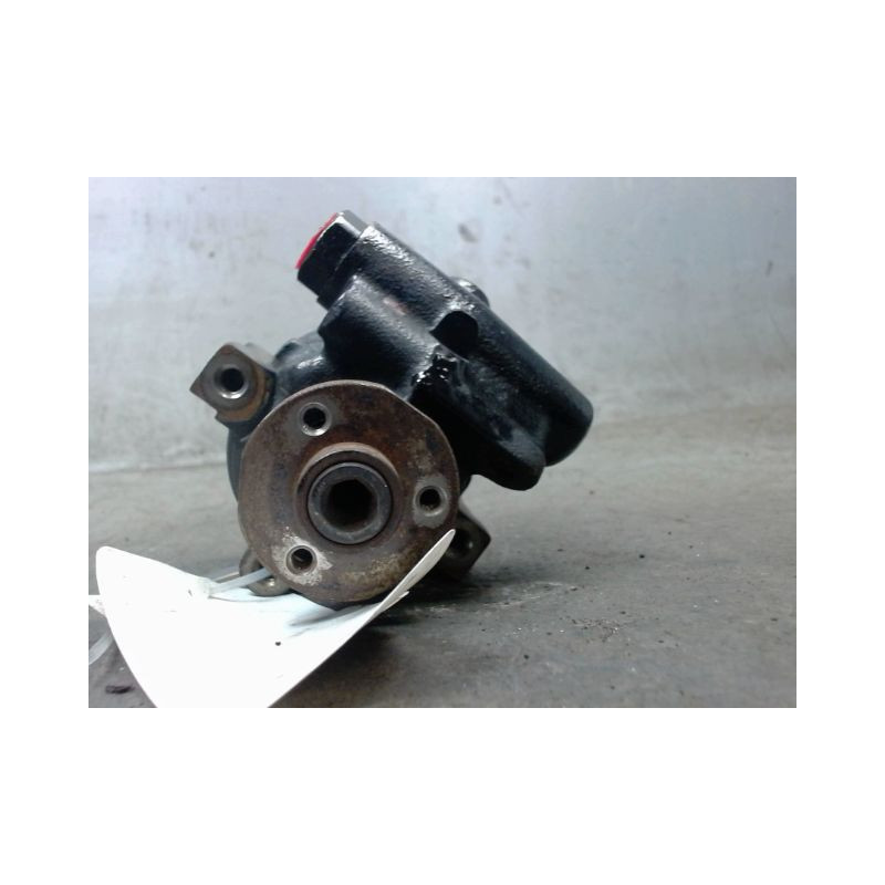 POMPE DIRECTION ASSISTEE RENAULT LAGUNA -98