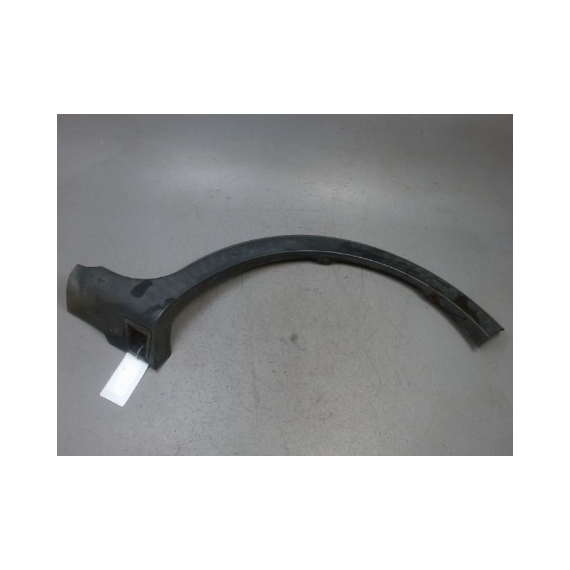 ELARGISSEUR AILE ARRIERE GAUCHE DACIA SANDERO 2008-