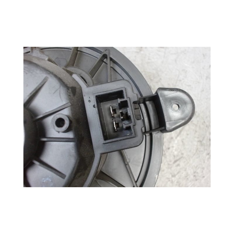 MOTEUR VENTILATEUR CHAUFFAGE FORD FIESTA