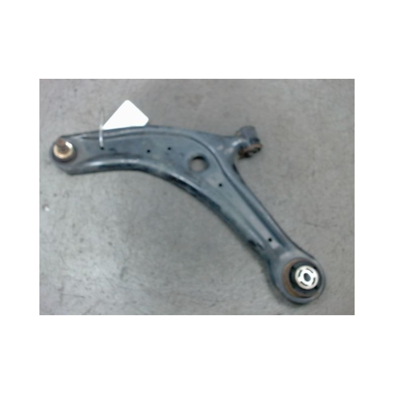 TRIANGLE INFERIEUR AVANT GAUCHE FORD FIESTA