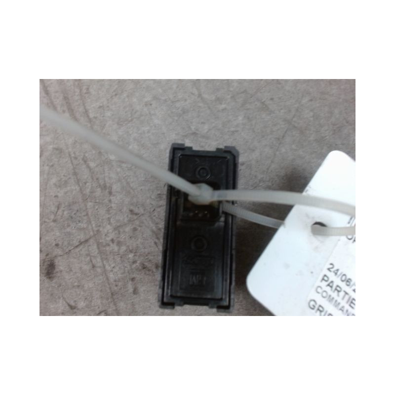 COMMANDE LEVE-GLACE PORTE ARD OPEL ZAFIRA