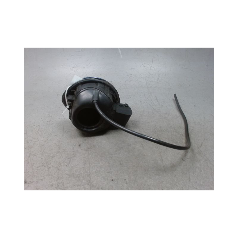 VOLET DE TRAPPE CARBURANT ALFA ROMEO MITO -08