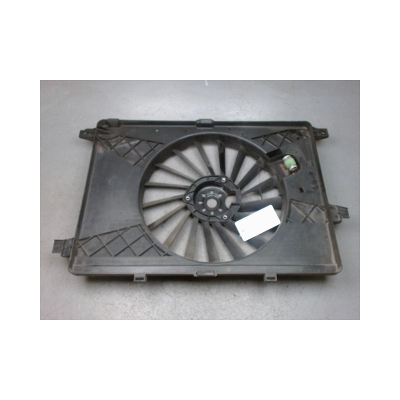 SUPPORT DE VENTILATEUR ALFA ROMEO BRERA