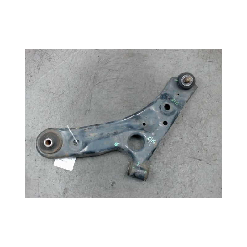 TRIANGLE INFERIEUR AVANT GAUCHE NISSAN PIXO