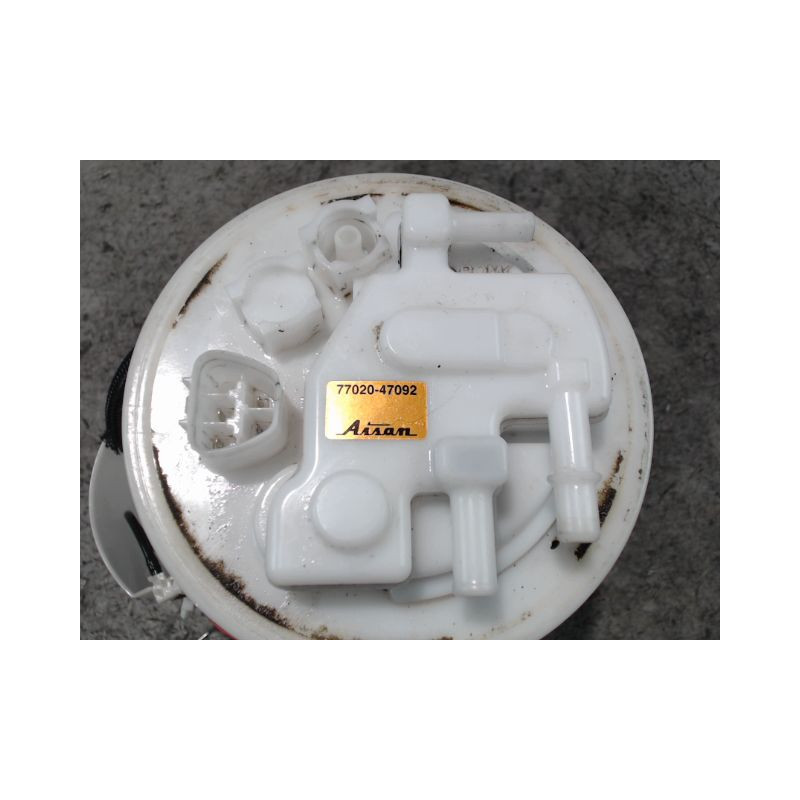POMPE CARBURANT IMMERGEE LEXUS CT200H