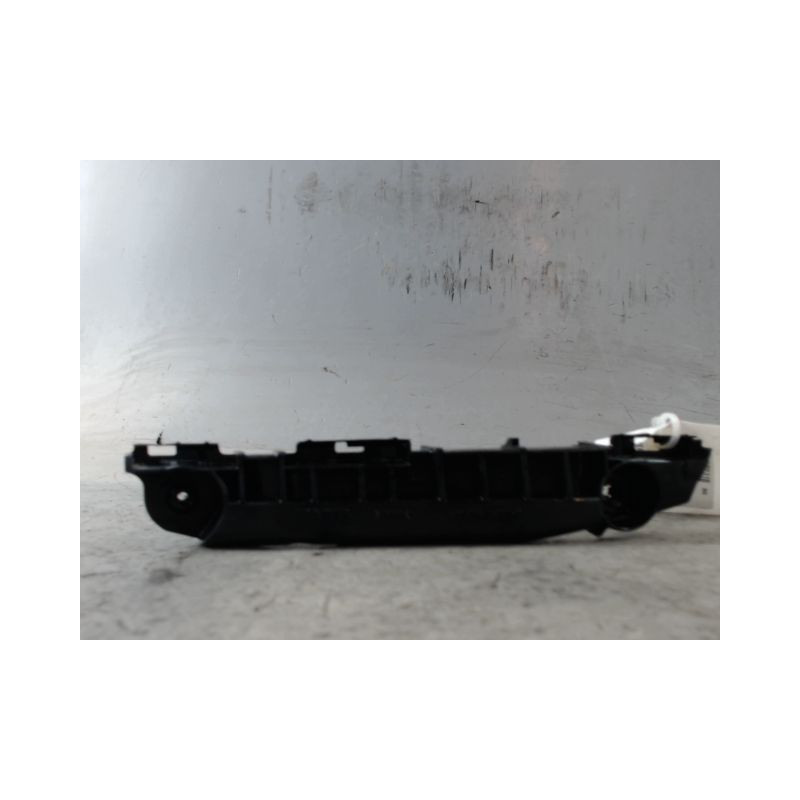 SUPPORT PARE-CHOC AVG TOYOTA YARIS 2003-