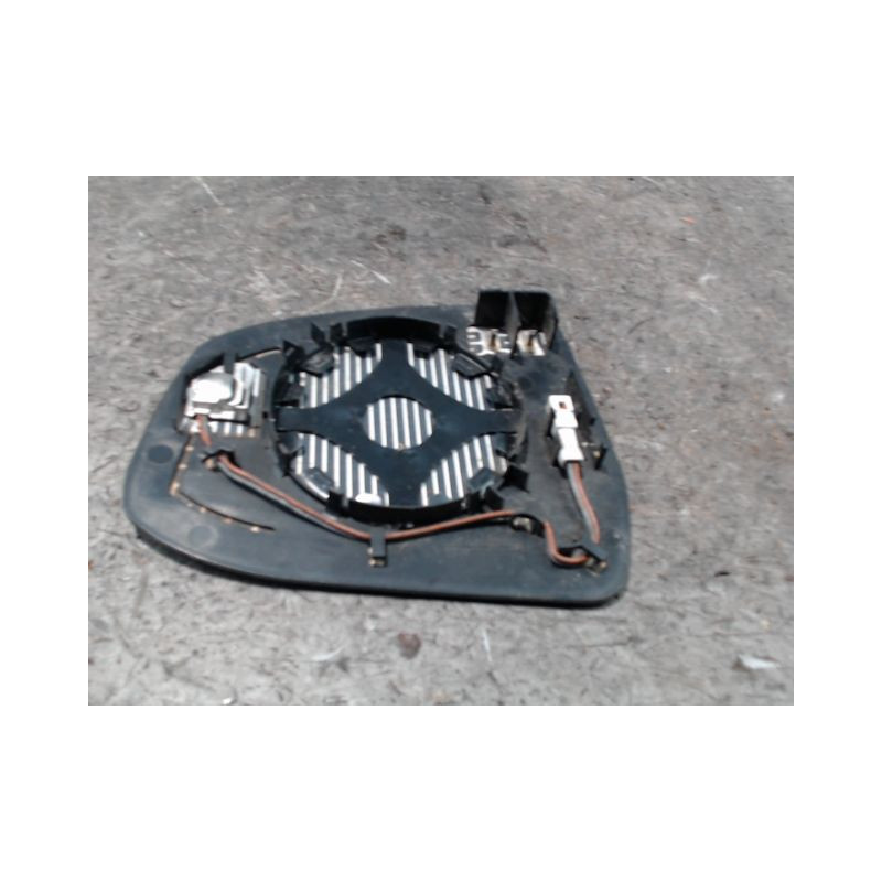 GLACE RETROVISEUR EXT D FORD FOCUS 2008-