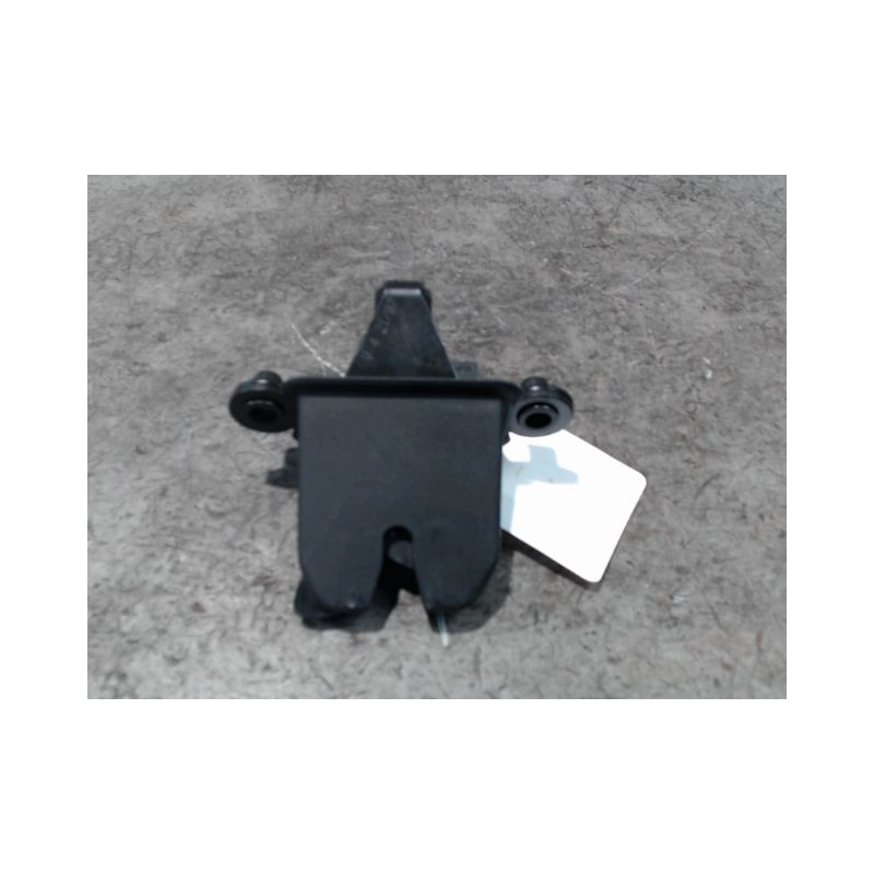 SERRURE HAYON  SKODA OCTAVIA 2000-