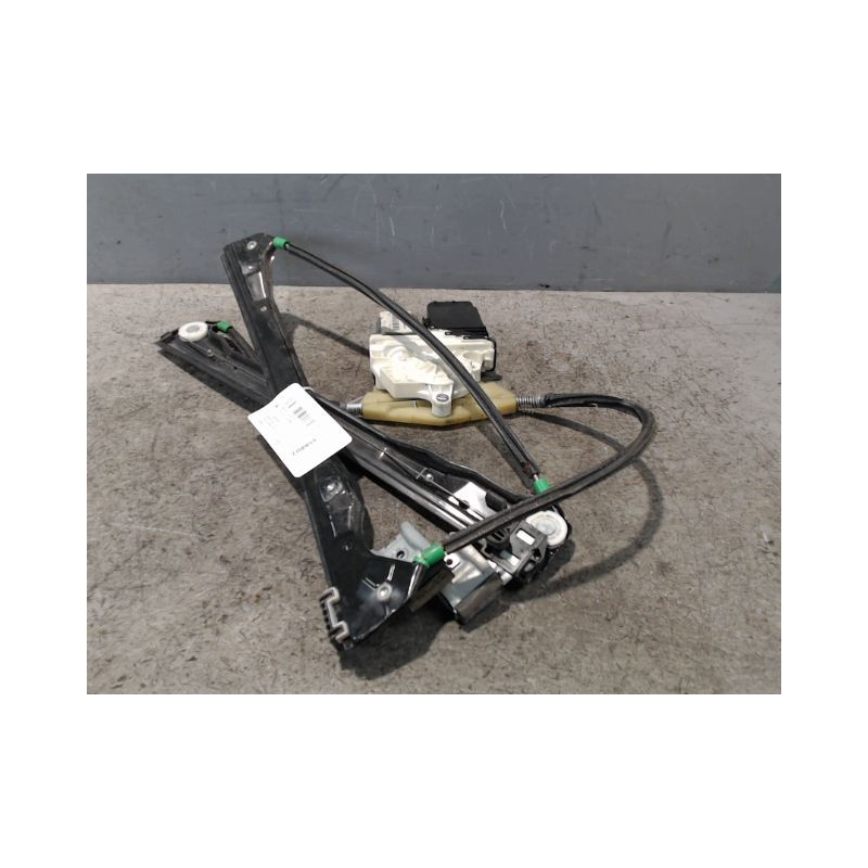 MECANISME+MOTEUR LEVE-GLACE AVANT DROIT SEAT TOLEDO 99-