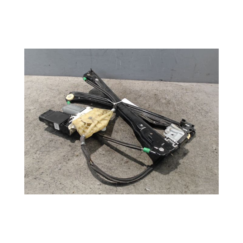 MECANISME+MOTEUR LEVE-GLACE AVANT DROIT SEAT TOLEDO 99-
