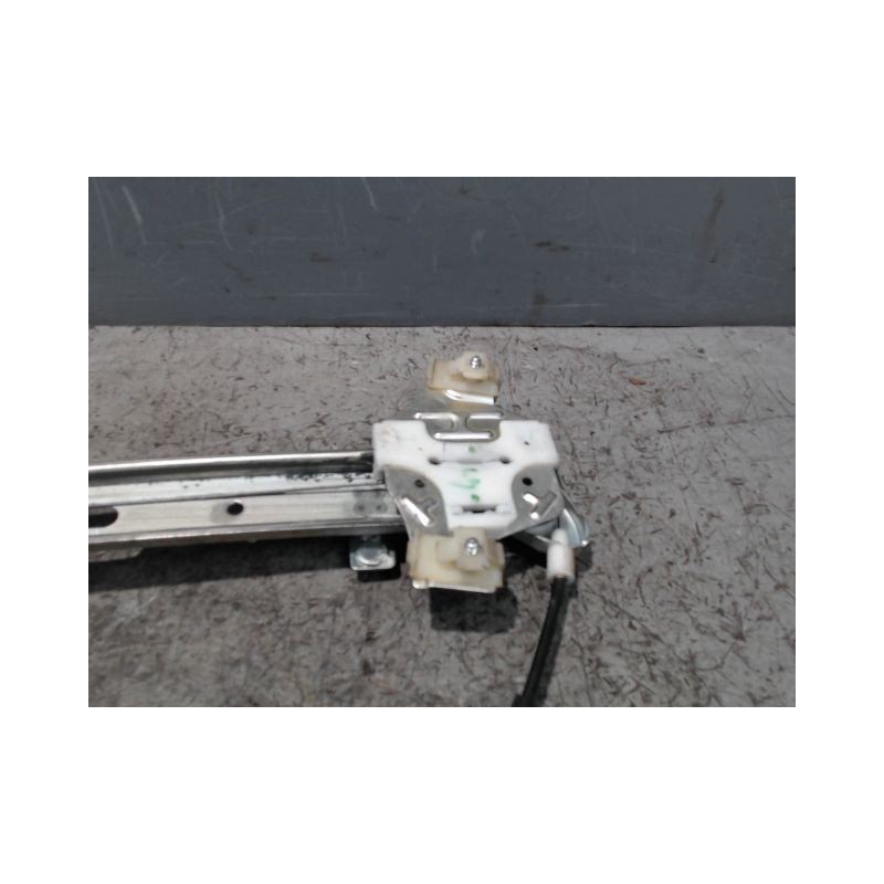 MECANISME+MOTEUR LEVE-GLACE AVANT DROIT HYUNDAI I10