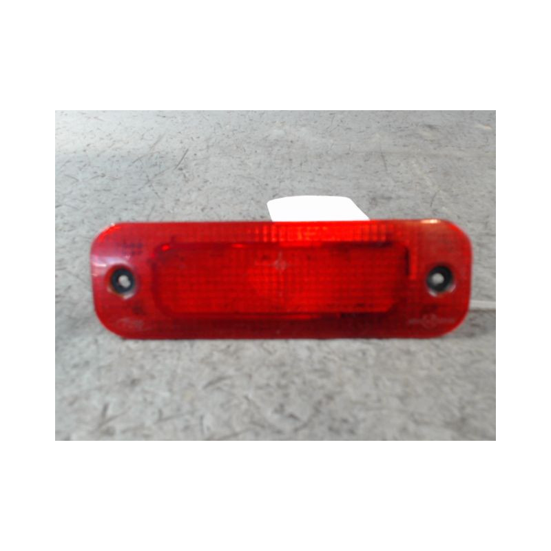 FEUX STOP SUPPLEMENTAIRE FORD T.CONNECT