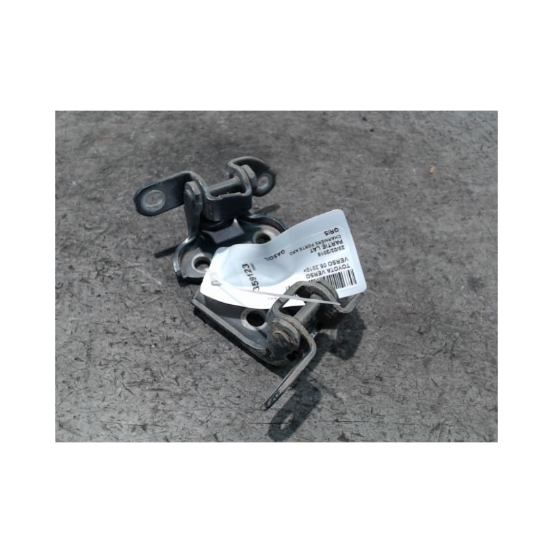 CHARNIÈRE PORTE ARD TOYOTA VERSO 2010-