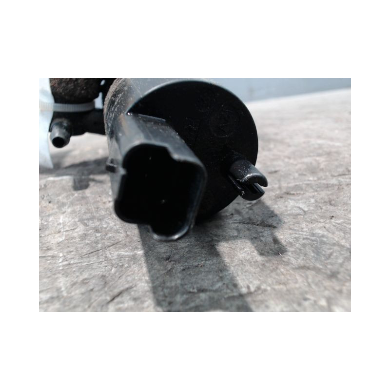 POMPE LAVE-GLACE AVANT RENAULT KOLEOS 2008-