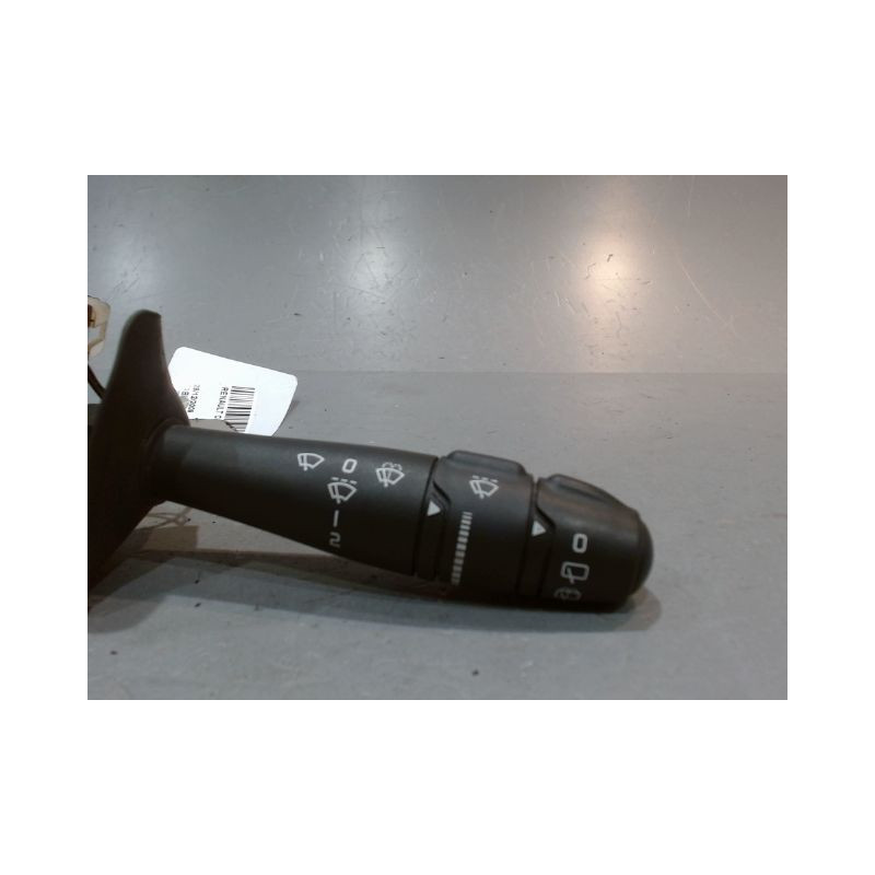 COMMANDE ESSUIE GLACE RENAULT CLIO
