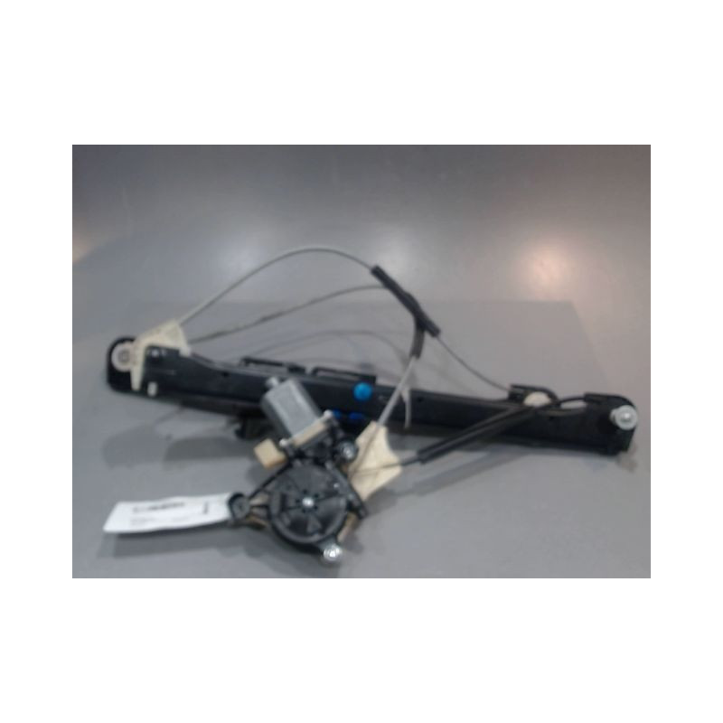 MECANISME+MOTEUR LEVE-GLACE AVANT DROIT AUDI A3