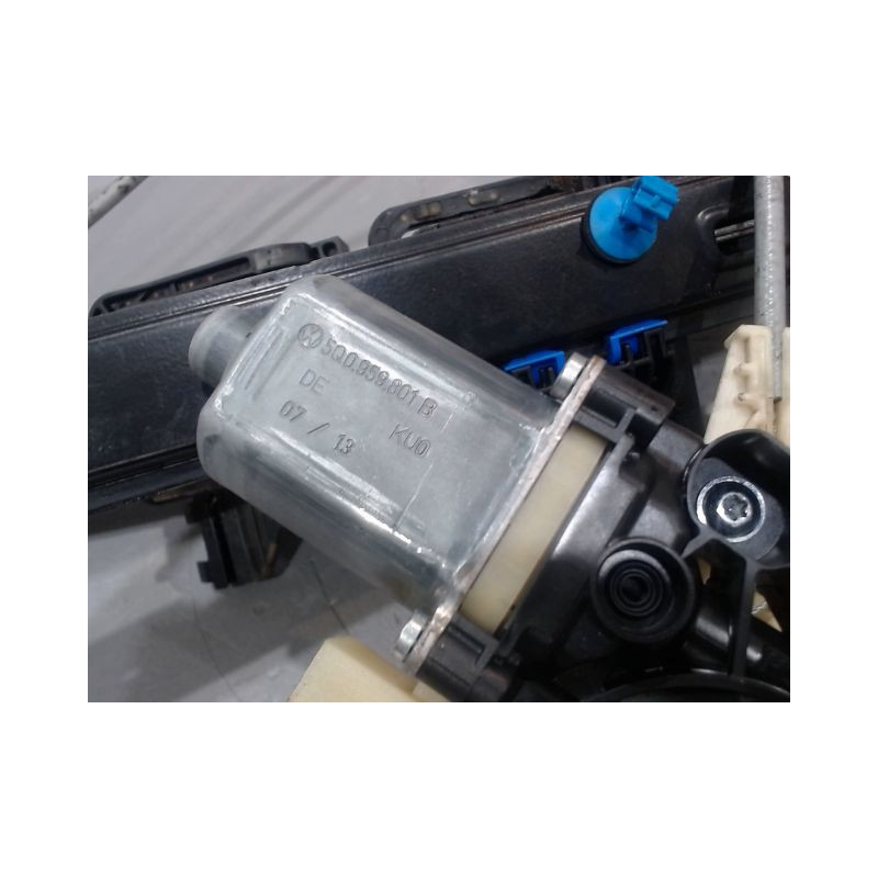MECANISME+MOTEUR LEVE-GLACE AVANT DROIT AUDI A3