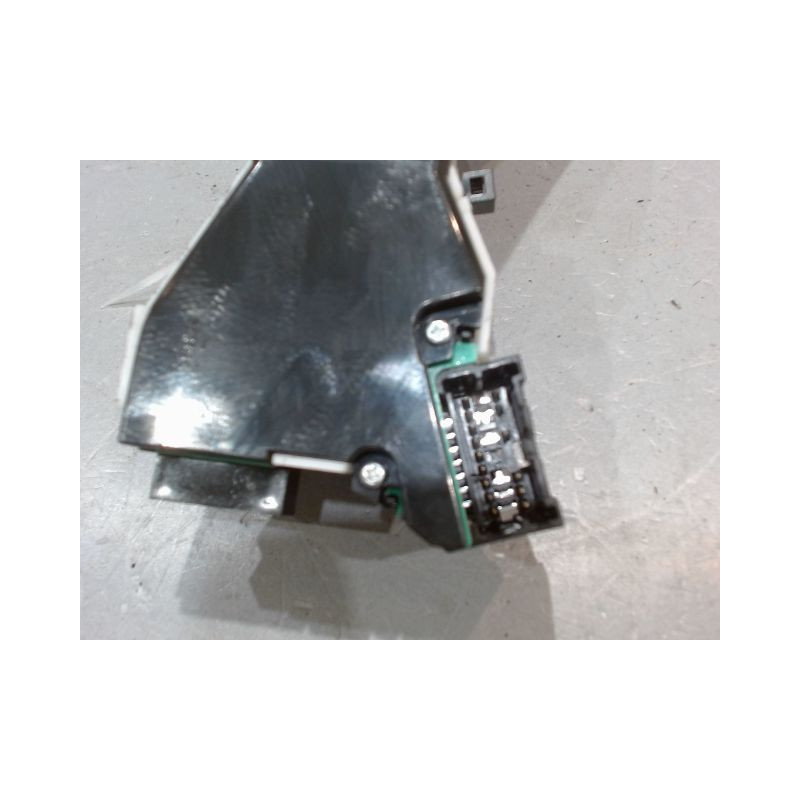 COMMANDE ESSUIE GLACE NISSAN MICRA