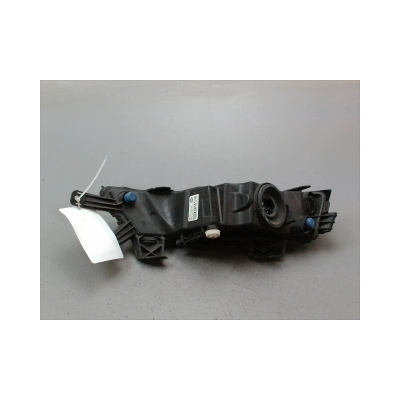 PHARE ANTIBROUILLARD AVANT DROIT SKODA RAPID
