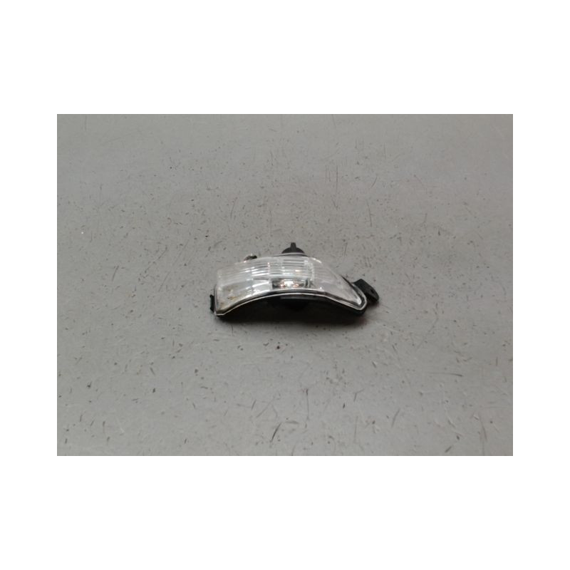 REPETITEUR RETROVISEUR DROIT SKODA RAPID