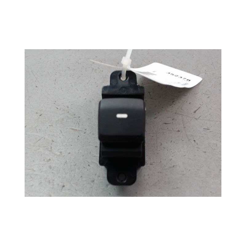 COMMANDE LEVE-GLACE PORTE ARD HYUNDAI I20