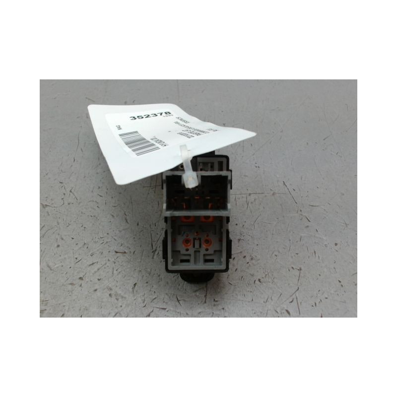 COMMANDE LEVE-GLACE PORTE ARG HYUNDAI I20