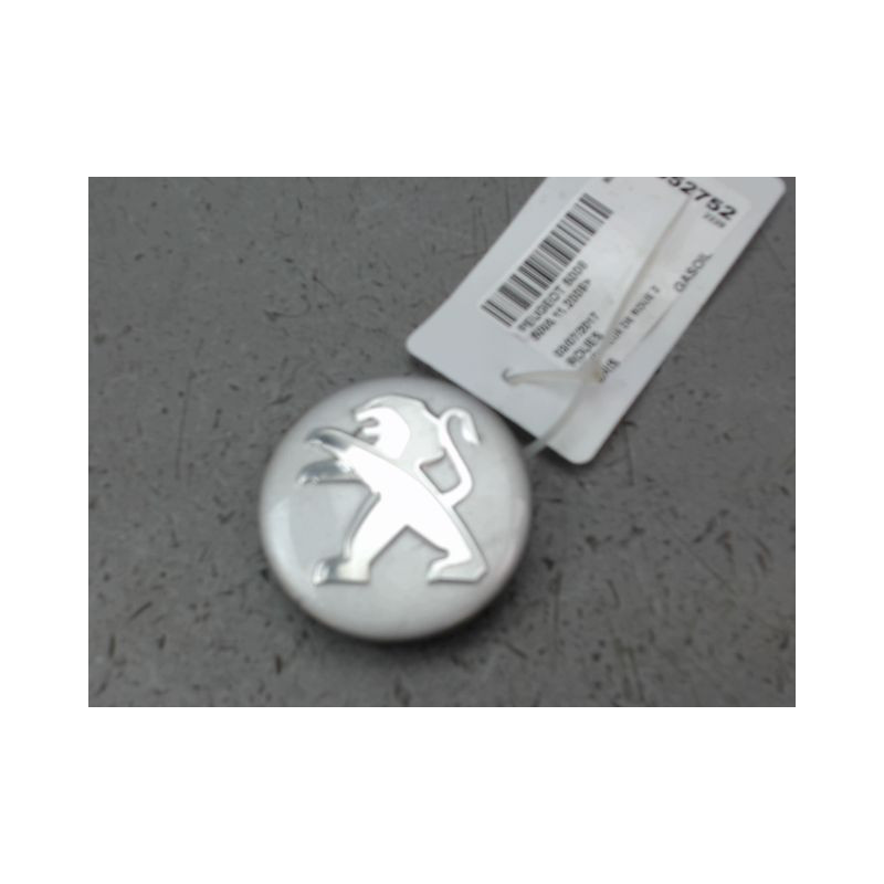 ENJOLIVEUR DE ROUE PEUGEOT 5008 2009-