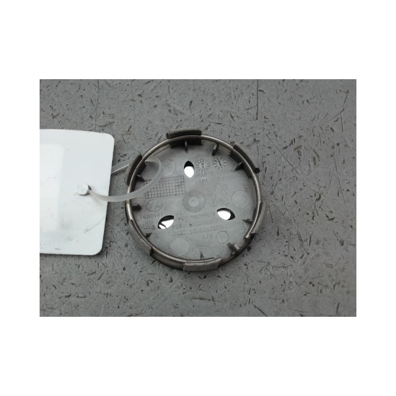 ENJOLIVEUR DE ROUE PEUGEOT 5008 2009-