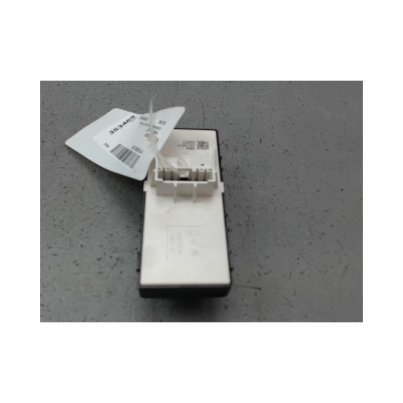 COMMANDE LEVE-GLACE PORTE AVG HYUNDAI I20