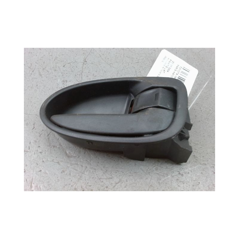 POIGNEE INTERIEURE PORTE AVANT DROIT TOYOTA YARIS II Phase 1 2005-2009