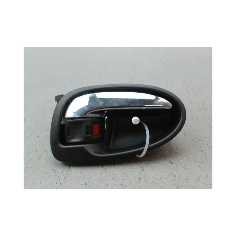 POIGNEE INTERIEURE PORTE ARRIERE DROIT TOYOTA YARIS II Phase 2 2009-2011