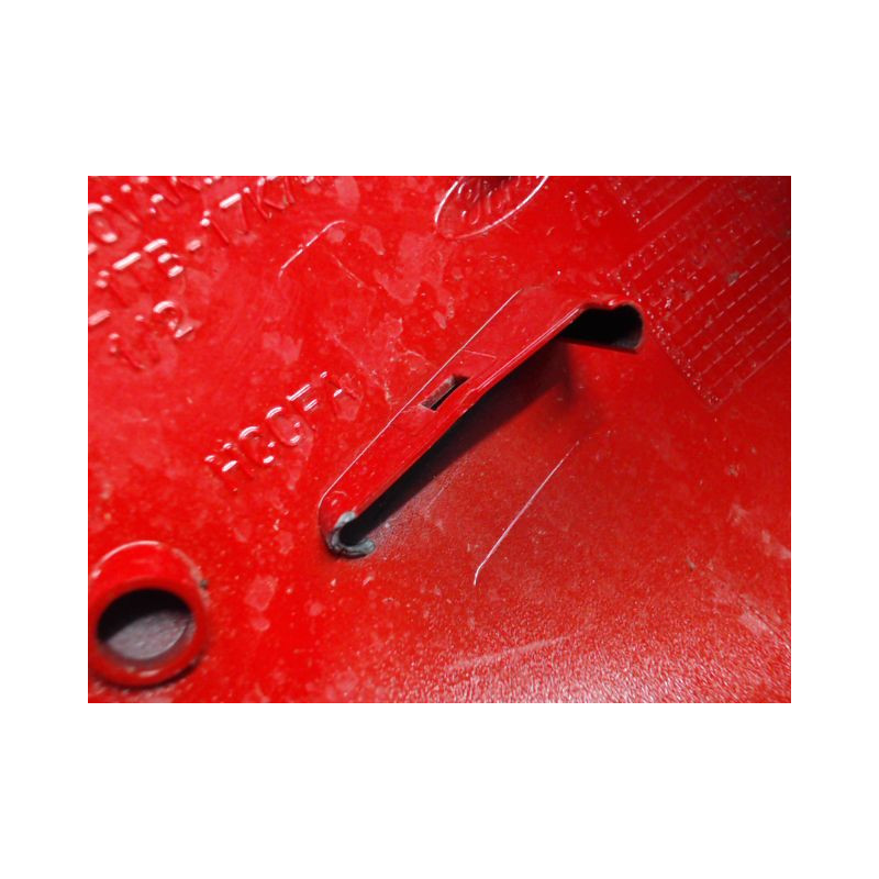 CARENAGE RETROVISEUR EXTERIEUR GAUCHE FORD FIESTA