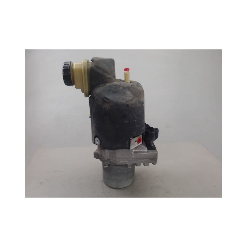 POMPE DIRECTION ASSISTEE RENAULT LAGUNA