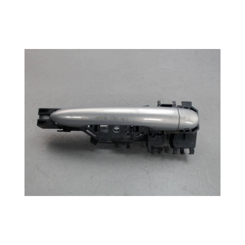 POIGNEE EXTERIEURE PORTE AVANT GAUCHE RENAULT MEGANE