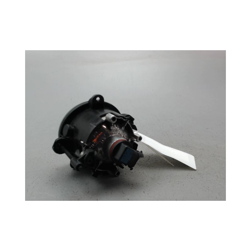 PHARE ANTIBROUILLARD AVANT DROIT LAND ROVER R.ROVER