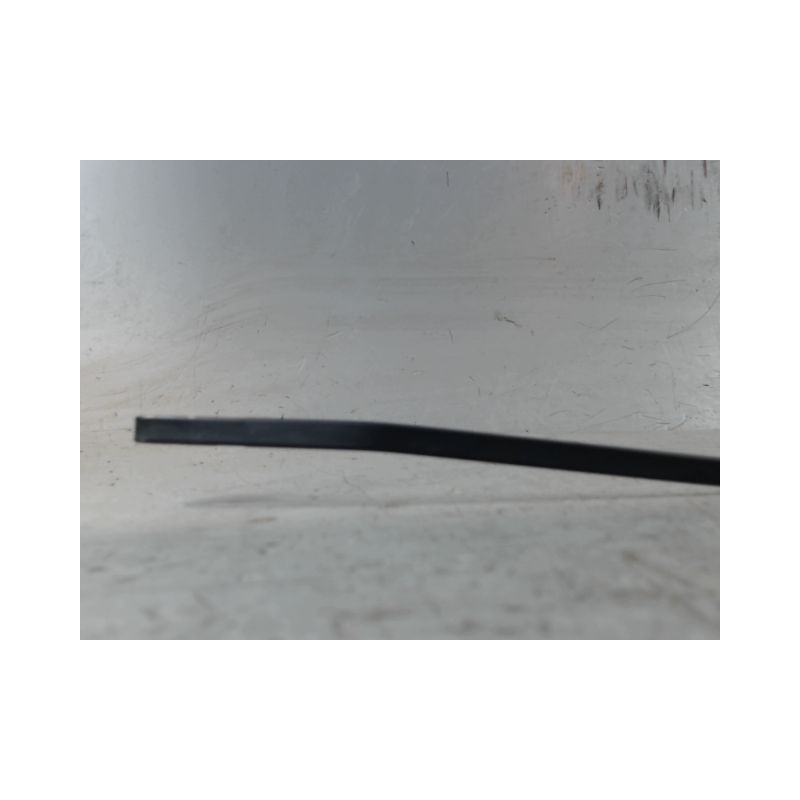 BRAS ESSUIE-GLACE AVANT DROIT NISSAN NV200