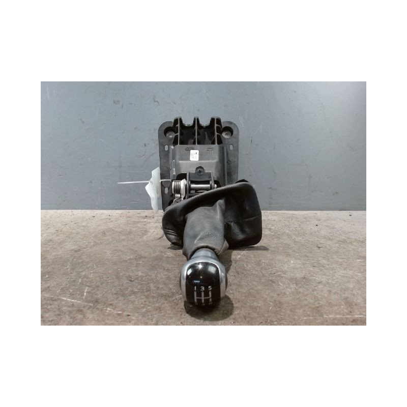 SELECTEUR DE VITESSE CITROEN DS3 2009- 1.6 HDi 90