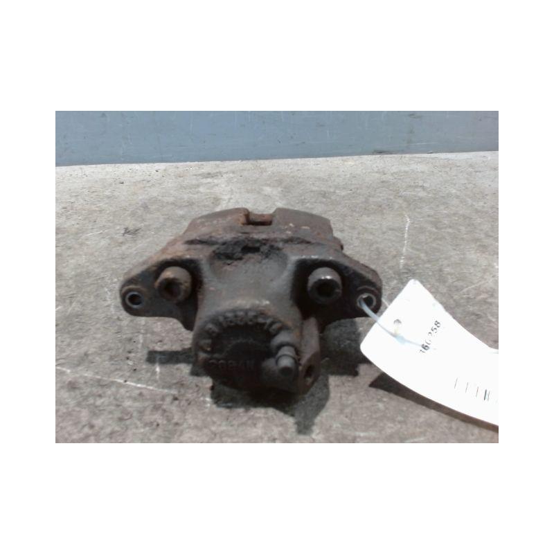 ETRIER DE FREIN AVANT DROIT RENAULT CLIO II PH.2 01-06