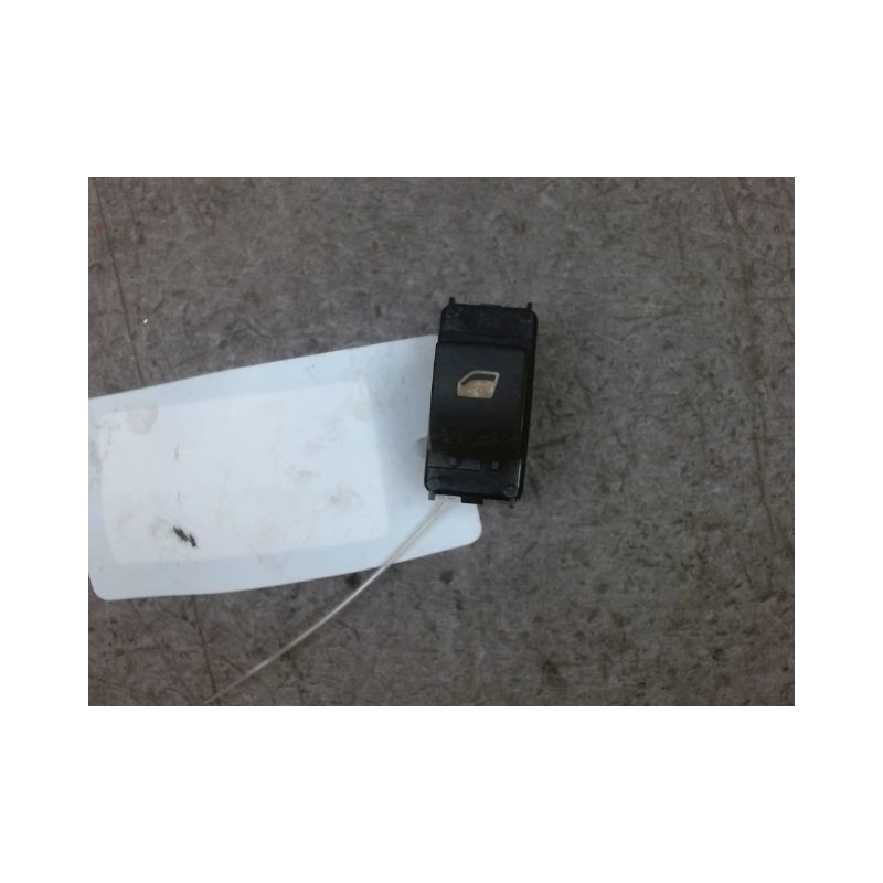 COMMANDE LEVE-GLACE PORTE AVD PEUGEOT 207 SW