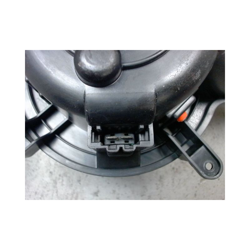 MOTEUR VENTILATEUR CHAUFFAGE PEUGEOT 5008 2009-